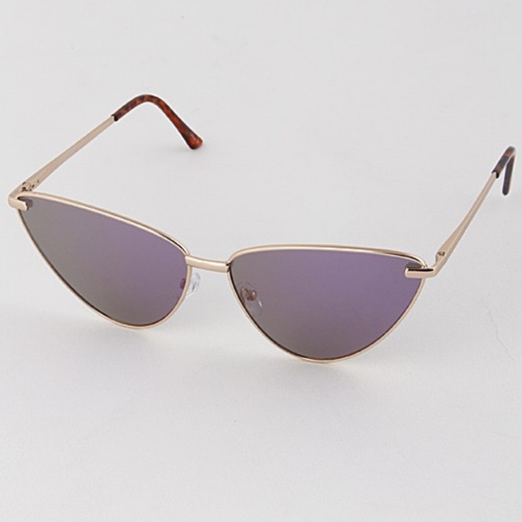 Purple Cat Eye Mirrored Sunglasses - Picture 4 of 8